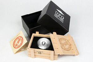 Full item 300x200 - This GLOW-IN-THE-DARK coin, celebrating a 75 year old conspiracy theory, has caused a collecting sensation.