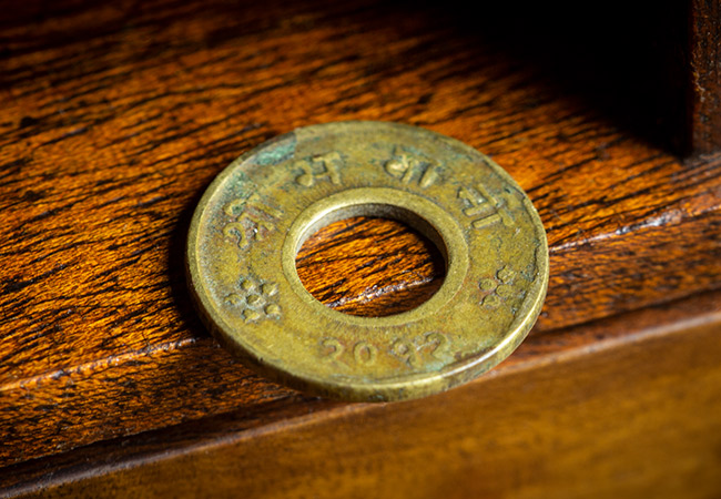 The coins struck with WWII bullets collected from the battlefield… Nepal 1955 Gurkha Bullet 4 Paisa Coin Lifestyle2 - The coins struck with WWII bullets collected from the battlefield…