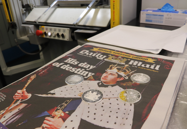 A closer look at this unique Coronation issue – struck on the ACTUAL Coronation Day! Coronation Struck on the Day Commemorative Set - A closer look at this unique Coronation issue – struck on the ACTUAL Coronation Day!