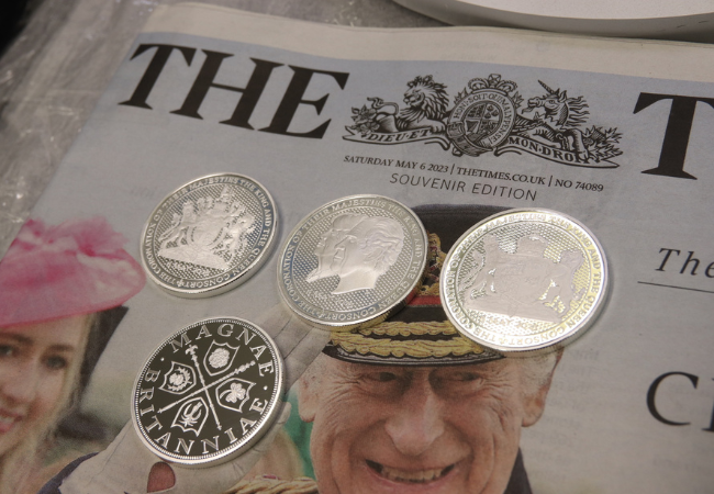 A closer look at this unique Coronation issue – struck on the ACTUAL Coronation Day! King Charles III Coronation Struck on the Day Commemorative Set - A closer look at this unique Coronation issue – struck on the ACTUAL Coronation Day!